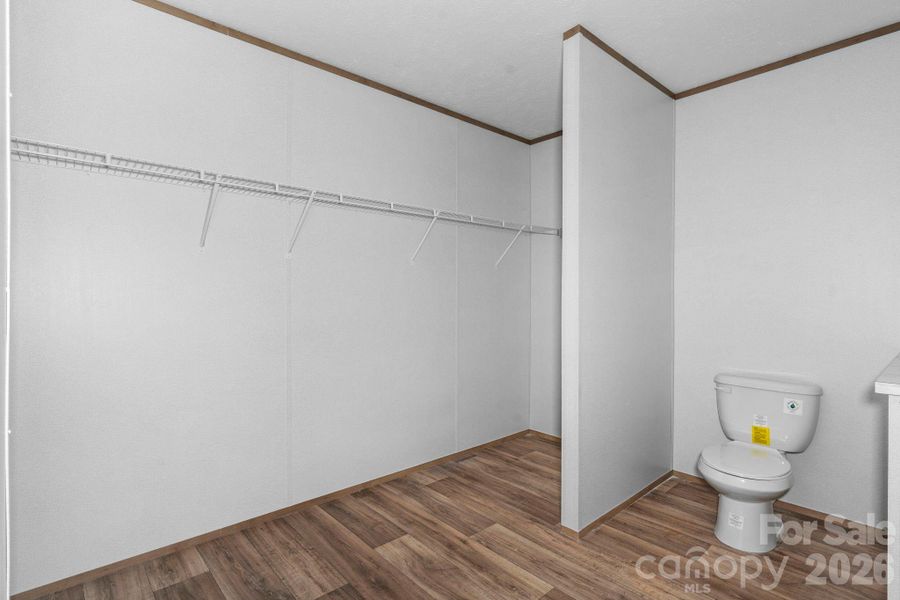Spacious, unfurnished interior of a new home in , Lincolnton (Image 28).