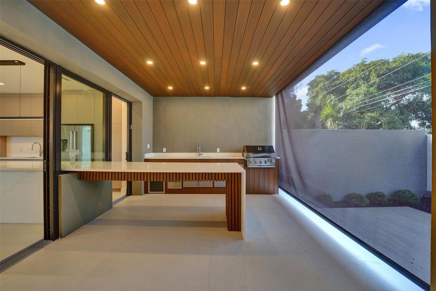 Exterior details and patio area of a home in , Fort Lauderdale (Image 41). Exterior details and patio area of a home in , Fort Lauderdale (Image 41).