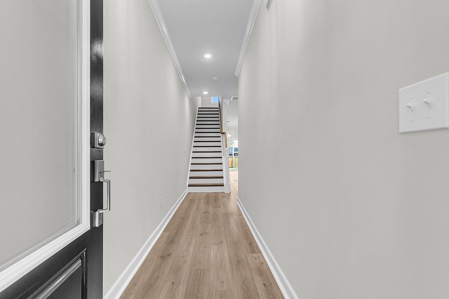 Spacious, unfurnished interior of a new home in Pineland Preserve, Summerville (Image 17).