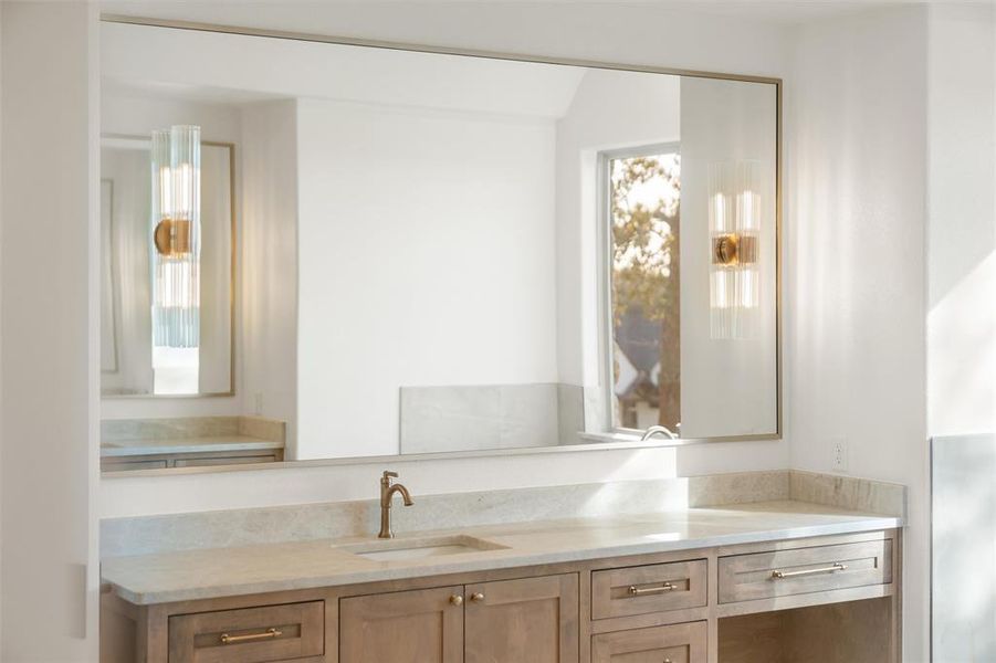 Close-up of interior finishes inside a home in , Weatherford (Image 18).