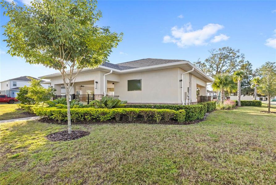 Exterior details and patio area of a home in Winding Meadows, Apopka (Image 24).