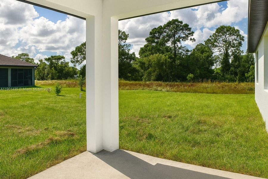 Exterior details and patio area of a home in , Lehigh Acres (Image 17).