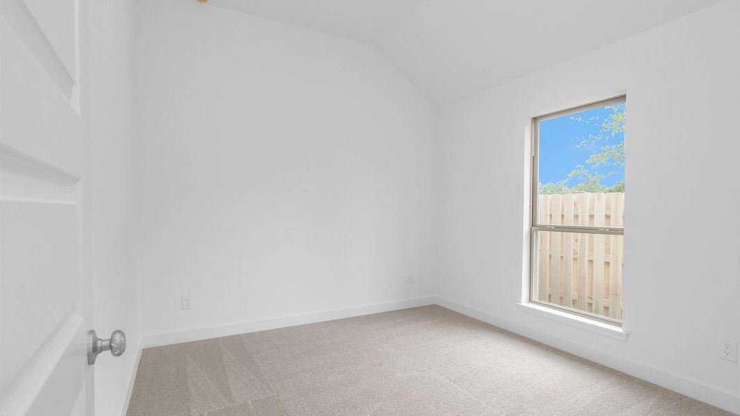 Spacious, unfurnished interior of a new home in COLTON, Todd Mission (Image 12).