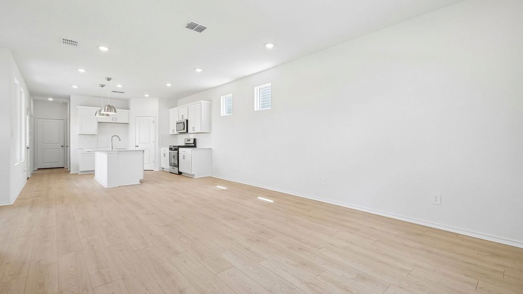 Spacious, unfurnished interior of a new home in Valverde, Bastrop (Image 18). Spacious, unfurnished interior of a new home in Valverde, Bastrop (Image 18).