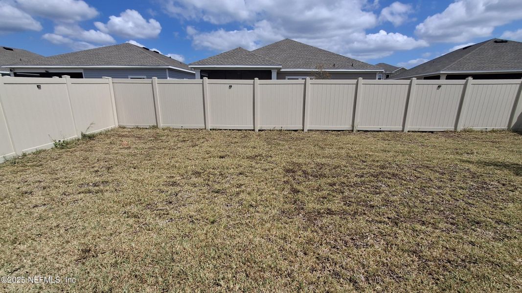 Exterior details and patio area of a home in , Jacksonville (Image 17).