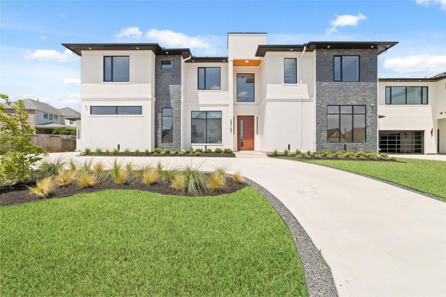 One final look at a residence designed to impress from arrival to departure.