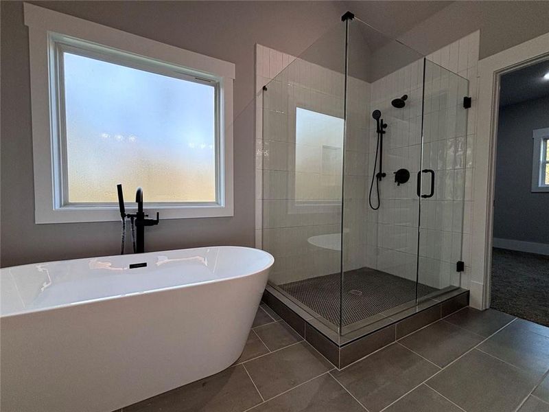 Furnished interior view inside a new home in , Jefferson (Image 7).