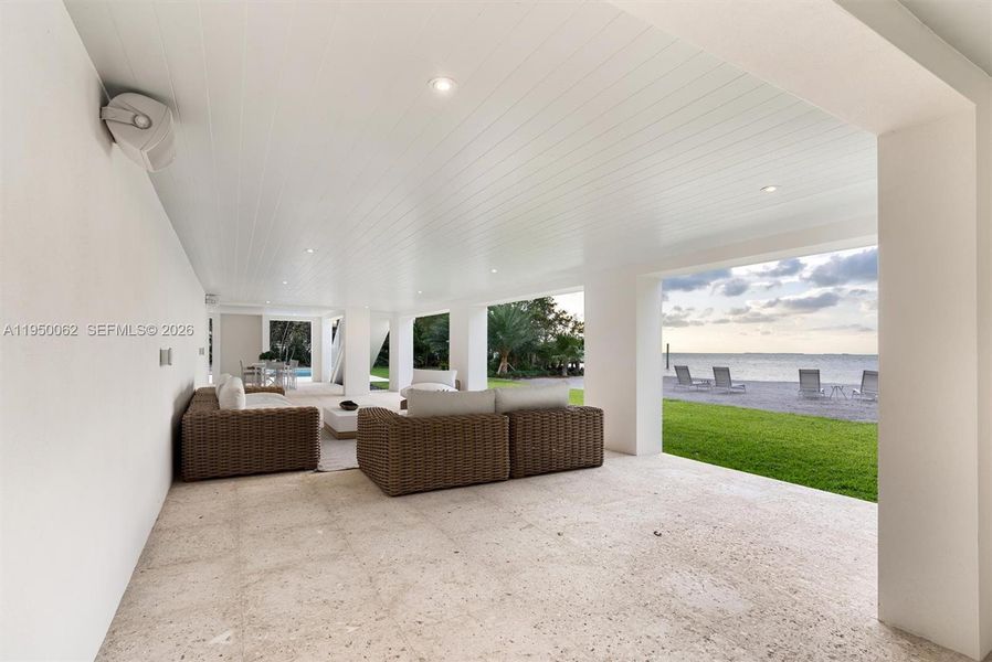 Exterior details and patio area of a home in , Islamorada, Village of Islands (Image 27).