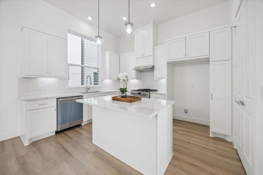 Furnished interior view inside a new home in Upland Estates, Houston (Image 32).