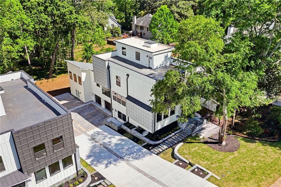 Image 80 of a home in .