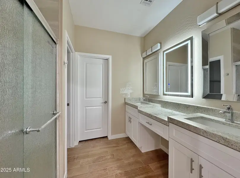 Same plan of a finished home