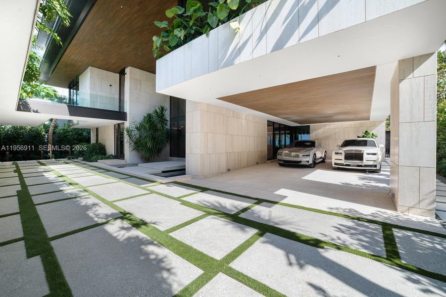 Exterior details and patio area of a home in , Golden Beach (Image 20).