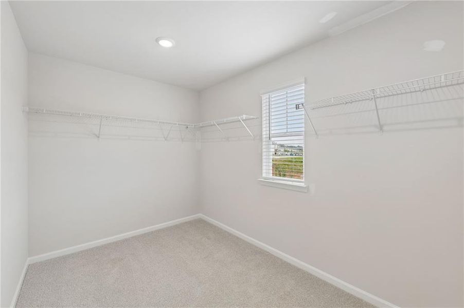 Spacious, unfurnished interior of a new home in Martin Springs - Estate Series, Lawrenceville (Image 48).