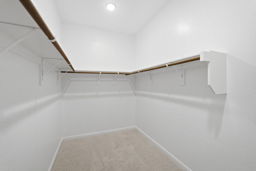 Spacious, unfurnished interior of a new home in Westridge, McKinney (Image 40).