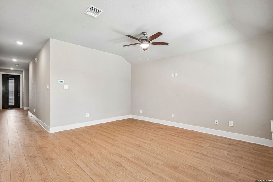 Spacious, unfurnished interior of a new home in Stetson Ridge, Marion (Image 24).