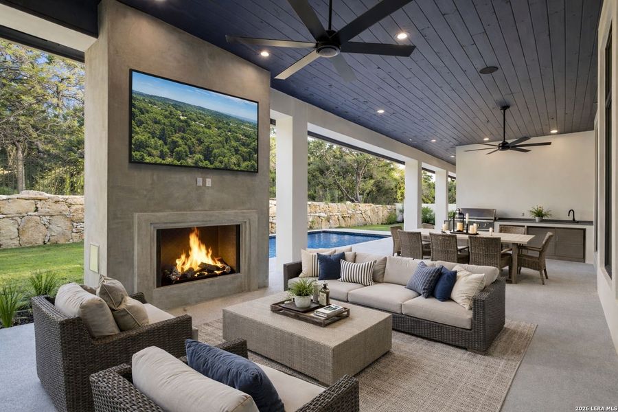 Exterior details and patio area of a home in , San Antonio (Image 33).