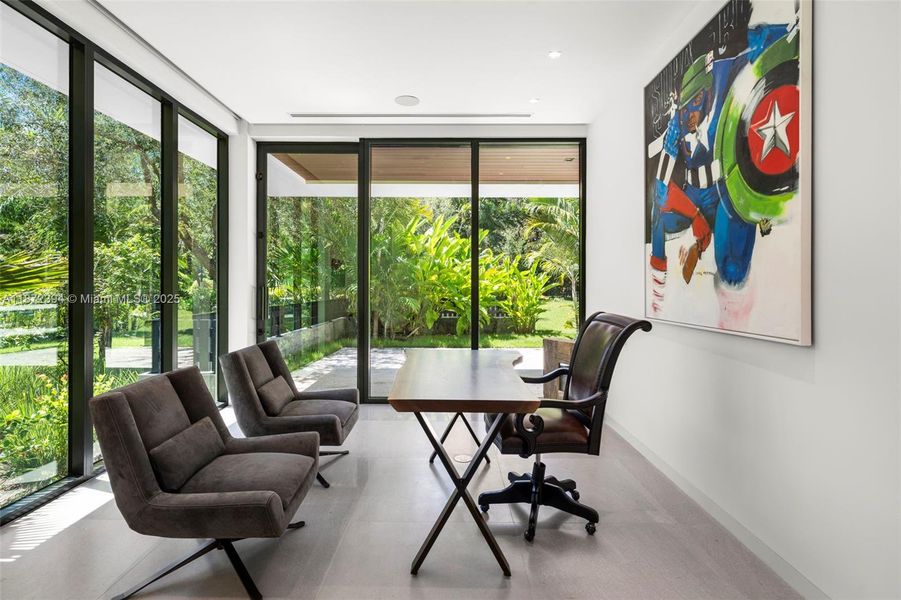 Furnished interior view inside a new home in , Coral Gables (Image 40).