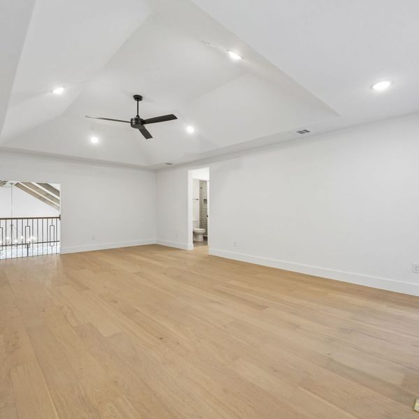Spacious, unfurnished interior of a new home in StarView, Prosper (Image 60).