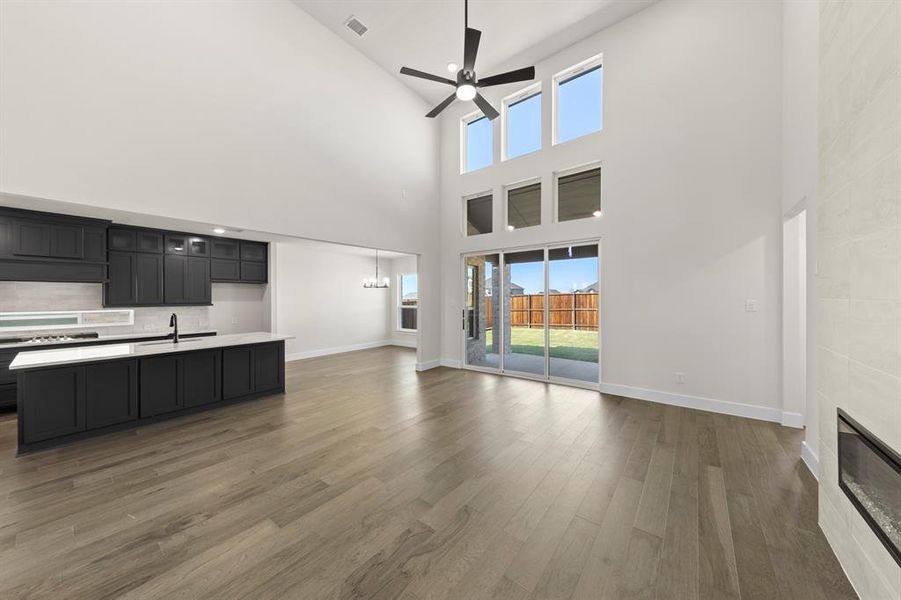 08. 6401 Tahoe - Family 08. 6401 Tahoe - Family