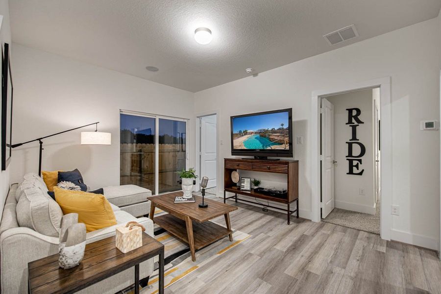 Furnished interior view inside a new home in Centero at Stone Oak, San Antonio (Image 26). Furnished interior view inside a new home in Centero at Stone Oak, San Antonio (Image 26).