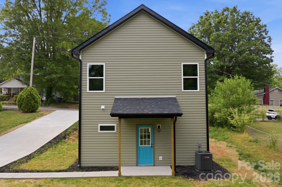 Front exterior of a new home in , Kannapolis, NC, highlighting curb appeal (Image 26).