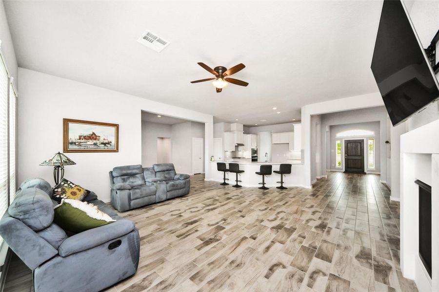 Furnished interior view inside a new home in Elm Estates, Angleton (Image 17).