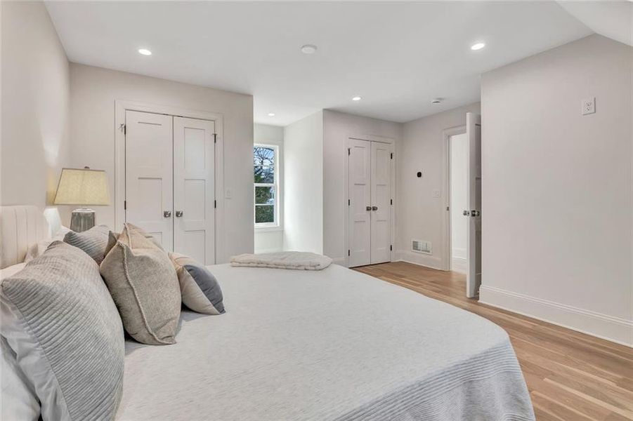 Furnished interior view inside a new home in , Senoia (Image 10).