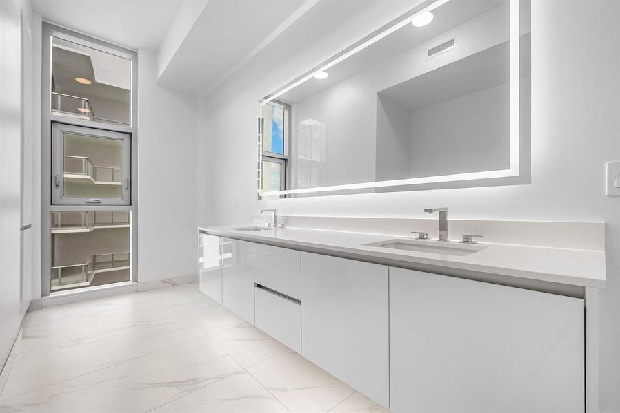 PRIMARY ENSUITE