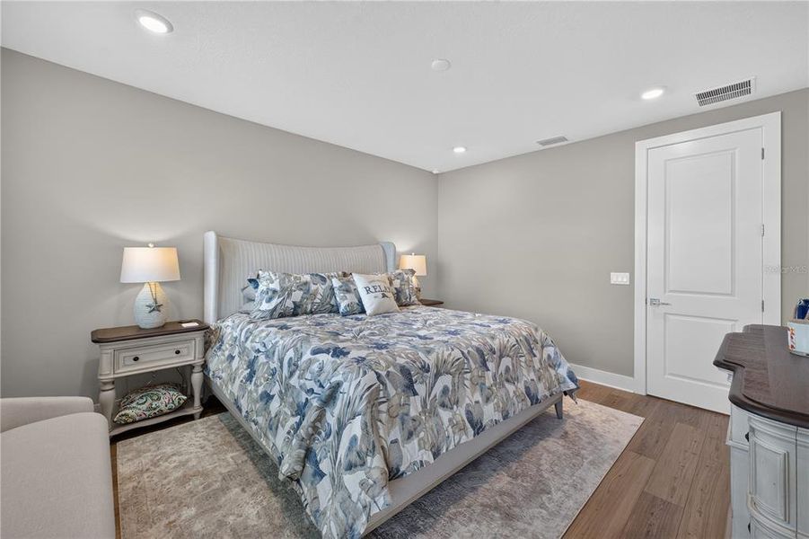 Furnished interior view inside a new home in , Wesley Chapel (Image 44).