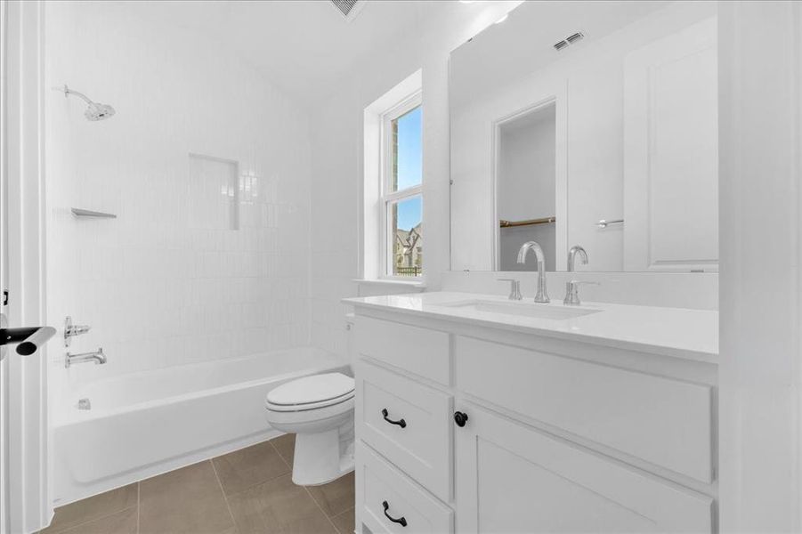 Furnished interior view inside a new home in , Fort Worth (Image 14).