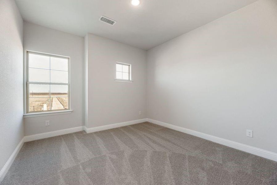 Spacious, unfurnished interior of a new home in Arbors at Legacy Hills, Celina (Image 28).
