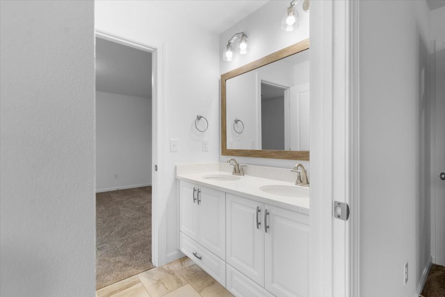 Secondary Bathroom | 915 Lillian Park Drive, The Nottaway Plan by Ivey Homes