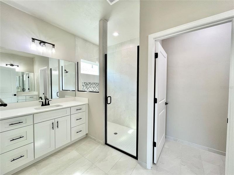 Furnished interior view inside a new home in , Gainesville (Image 11).