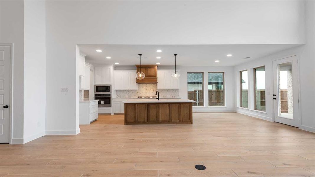 Furnished interior view inside a new home in North Sky 55', Celina (Image 16).