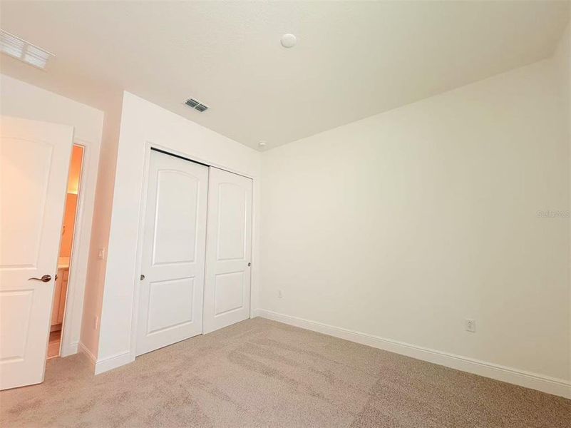 Spacious, unfurnished interior of a new home in , St. Cloud (Image 27).