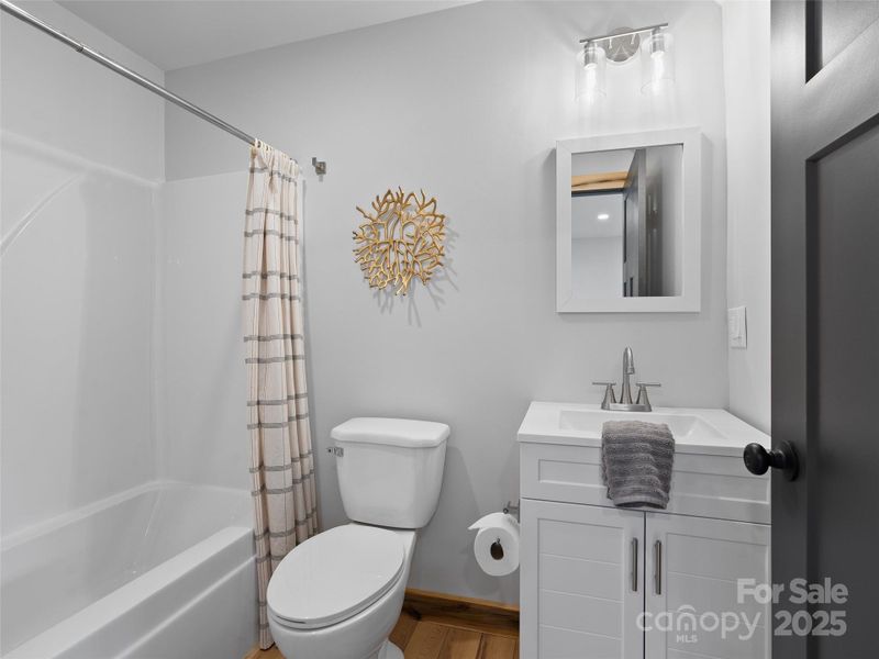 Furnished interior view inside a new home in , Waynesville (Image 10).