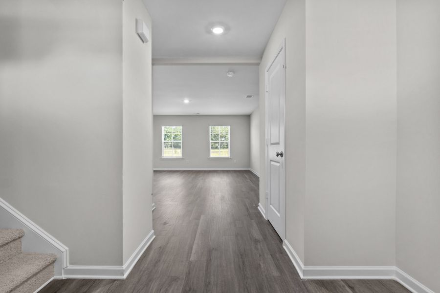 Spacious, unfurnished interior of a new home in Forts Ridge, Pelion (Image 14).