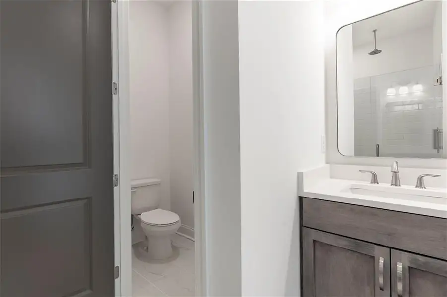 Image 33 of a home in .