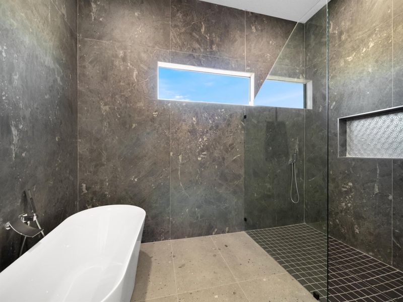 Image 52 of a home in .