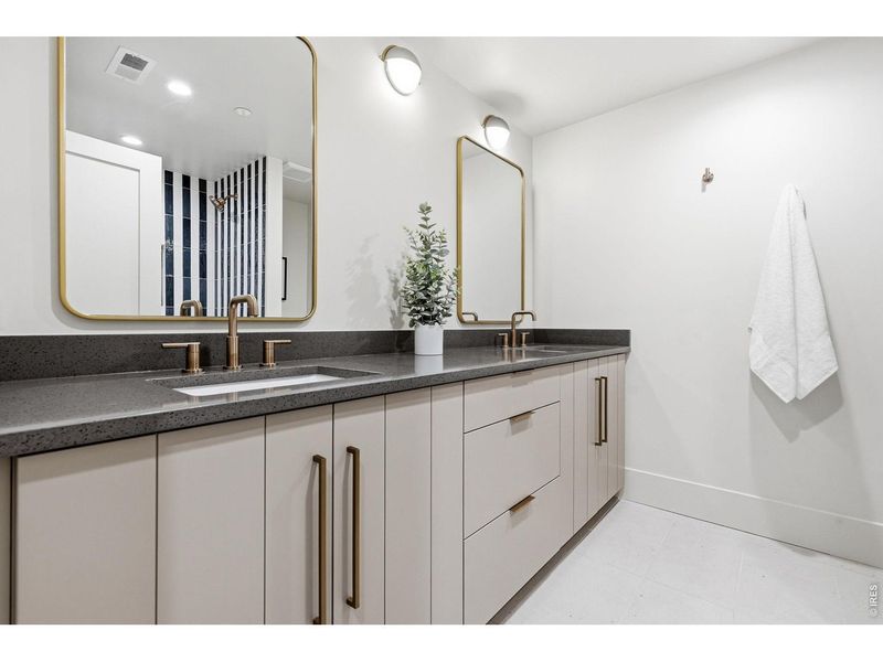 Furnished interior view inside a new home in , Superior (Image 34).