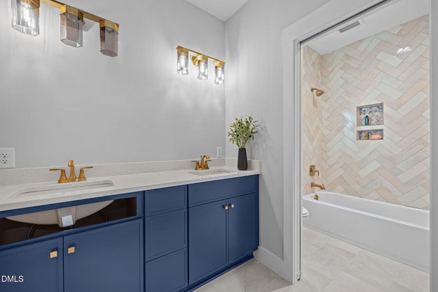 31-web-or-mls-2N6A5556 31-web-or-mls-2N6A5556