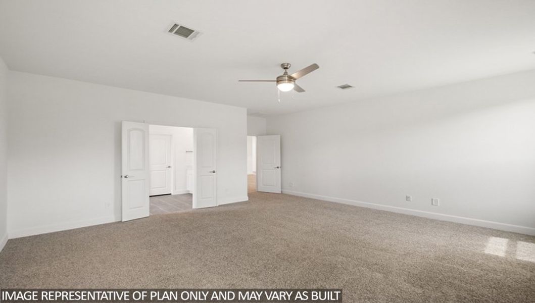 Representative unfurnished interior of a home built from the 3171 by D.R. Horton in River Ranch Estates, Dayton (Image 26).