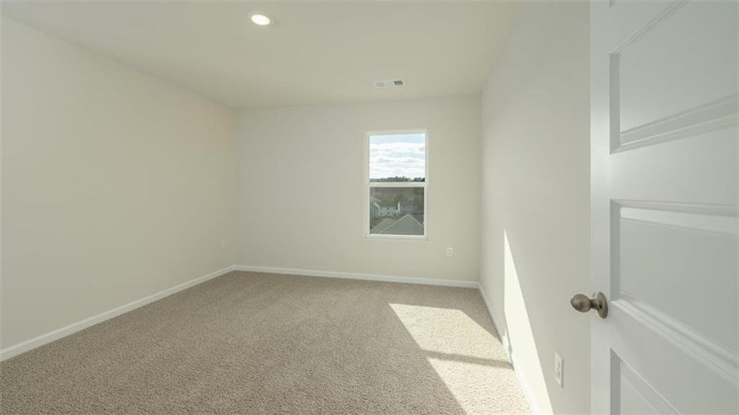 Spacious, unfurnished interior of a new home in Brooks Village, Dacula (Image 16).