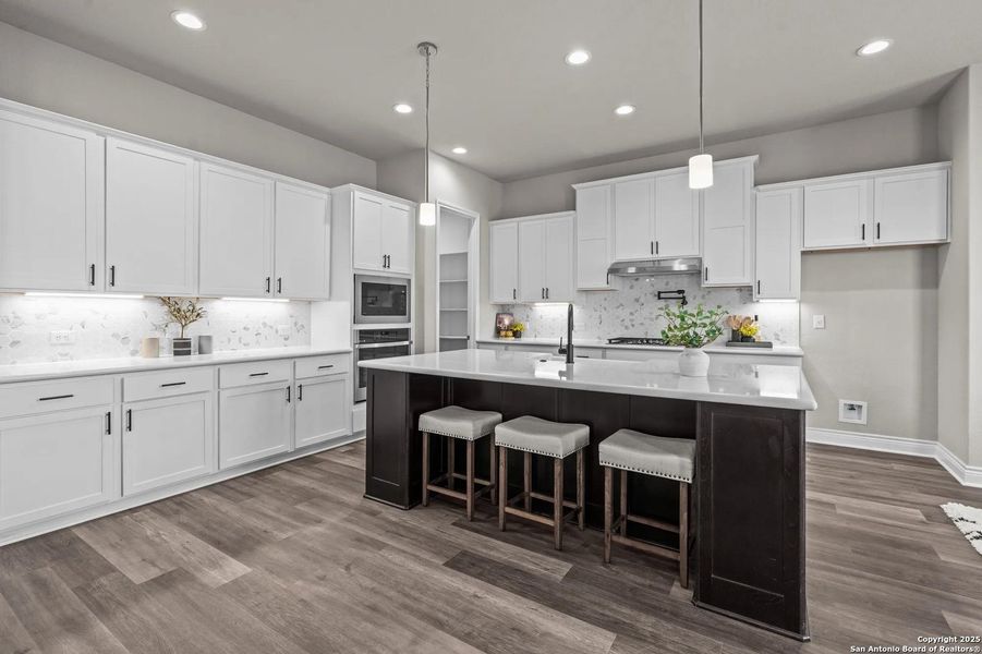 Furnished interior view inside a new home in Legacy at Lake Dunlap, New Braunfels (Image 25).