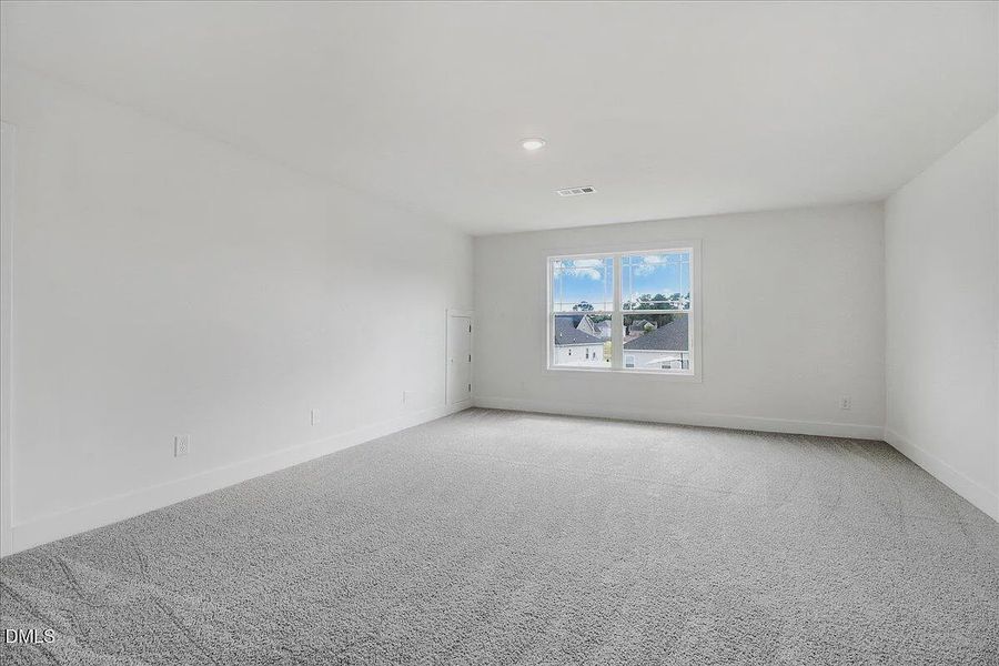 Spacious, unfurnished interior of a new home in Kelly Farms, Lillington (Image 29). Spacious, unfurnished interior of a new home in Kelly Farms, Lillington (Image 29).