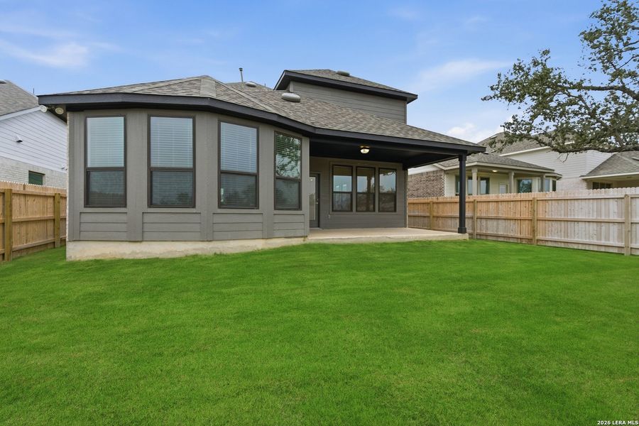 Exterior details and patio area of a home in Lily Springs, Seguin (Image 21).