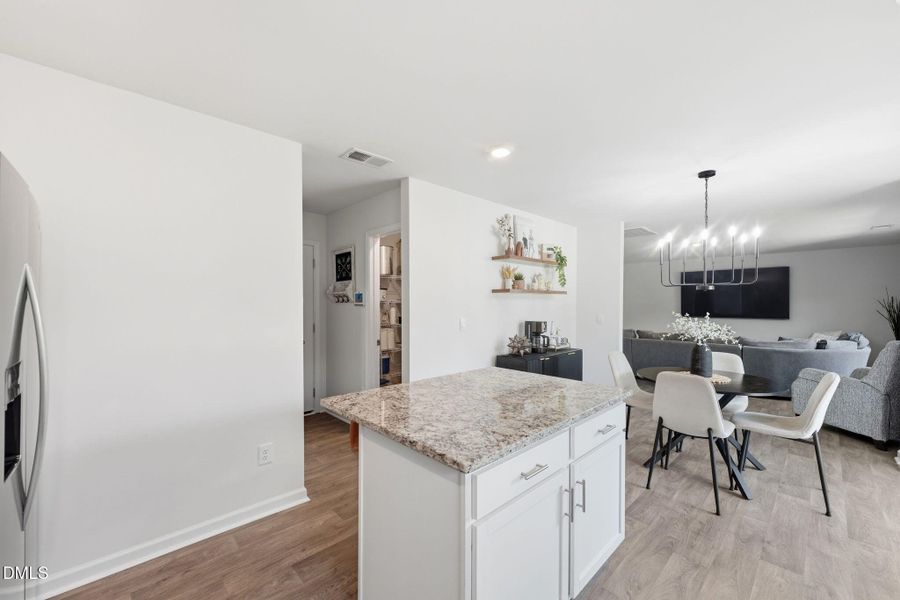 30-web-or-mls-ROB04813