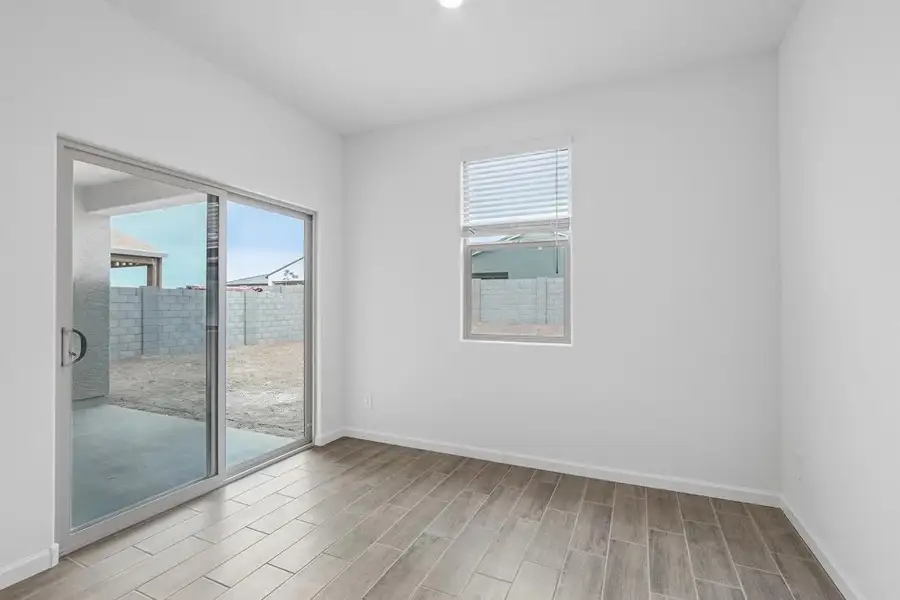 Representative images and renderings are for illustrative purposes. Actual structural options and design finishes of home may vary.