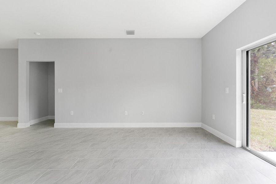 6215-4th-Ln-HigMedia-012-1280