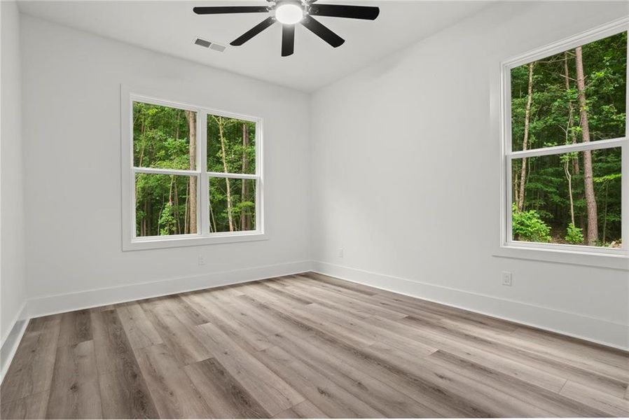 Spacious, unfurnished interior of a new home in , Jasper (Image 28).